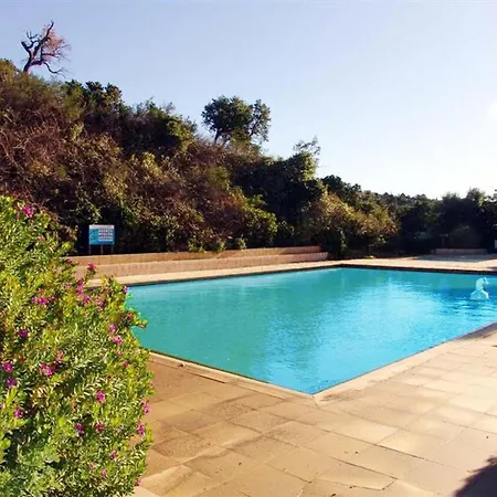 Superbe Duplex Avec Terrasse, Piscine Et Parking Au Lavandou - Fr-1-251-567