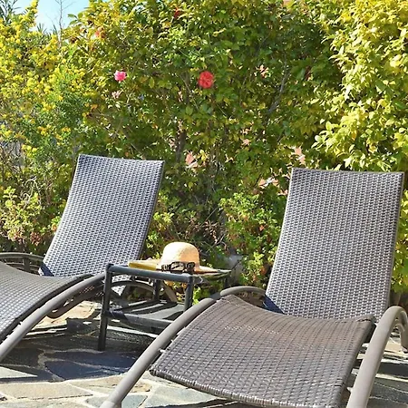Superbe Duplex Avec Terrasse, Piscine Et Parking Au Lavandou - Fr-1-251-567 * Le Lavandou